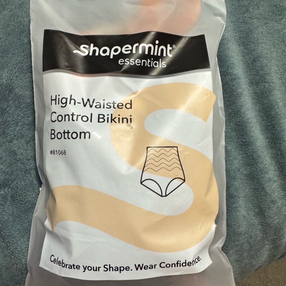 Shapermint Essentials High-Waisted Bikini Bottom - new black and white